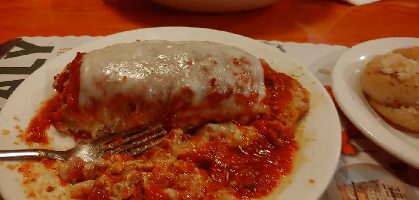 Vic's Pizza Italian Restaurant photo 4