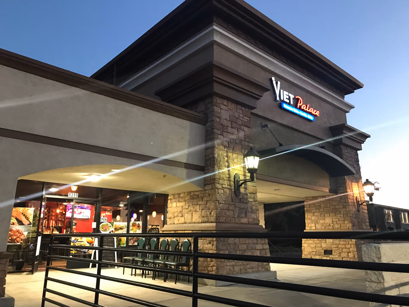 Viet Palace Restaurant