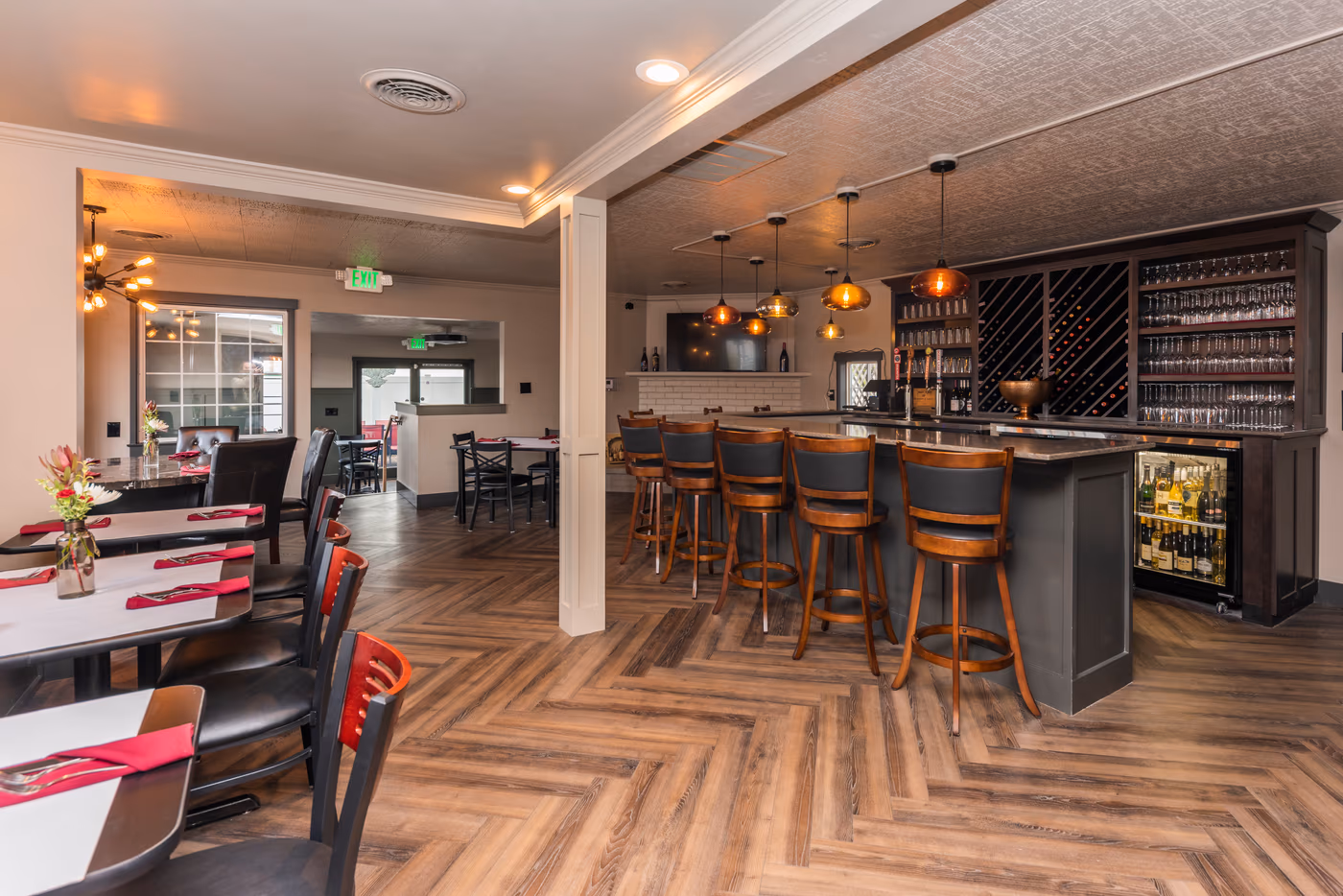Vintage '61 Wine Bar & Kitchen