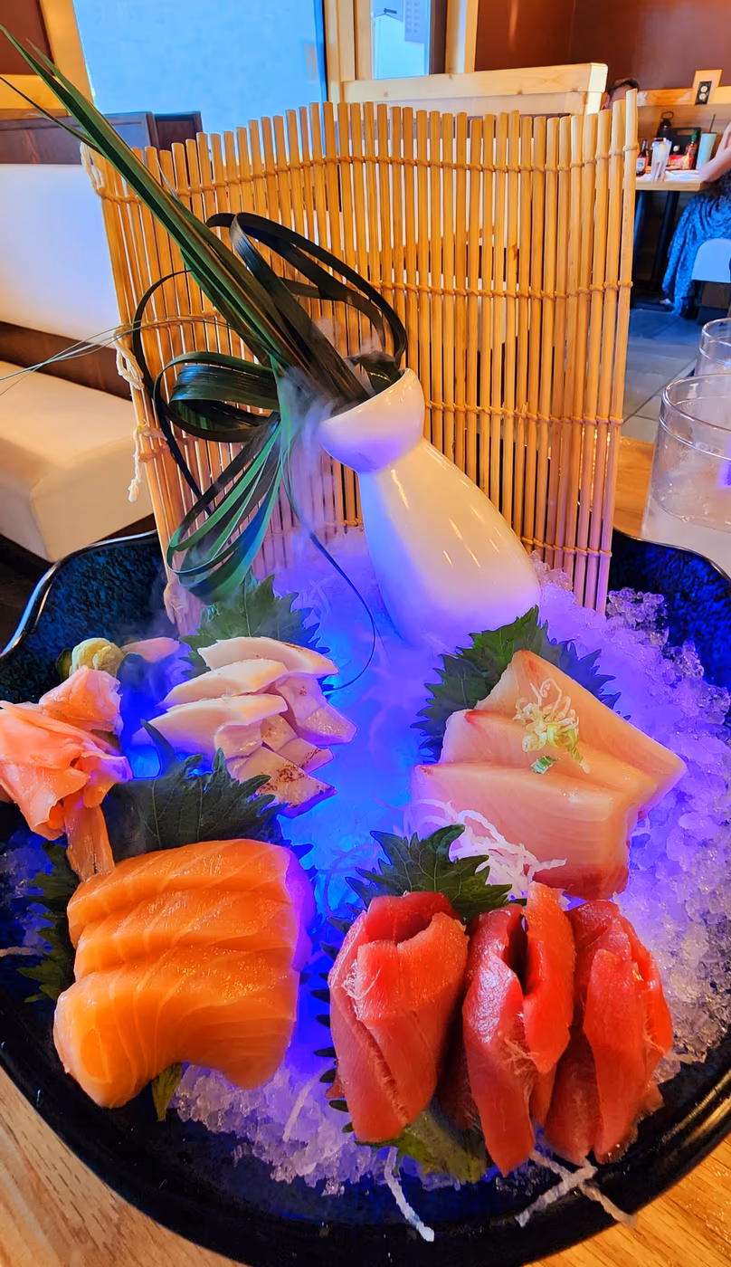 W&Z Asian Bistro & Sushi Bar photo 3