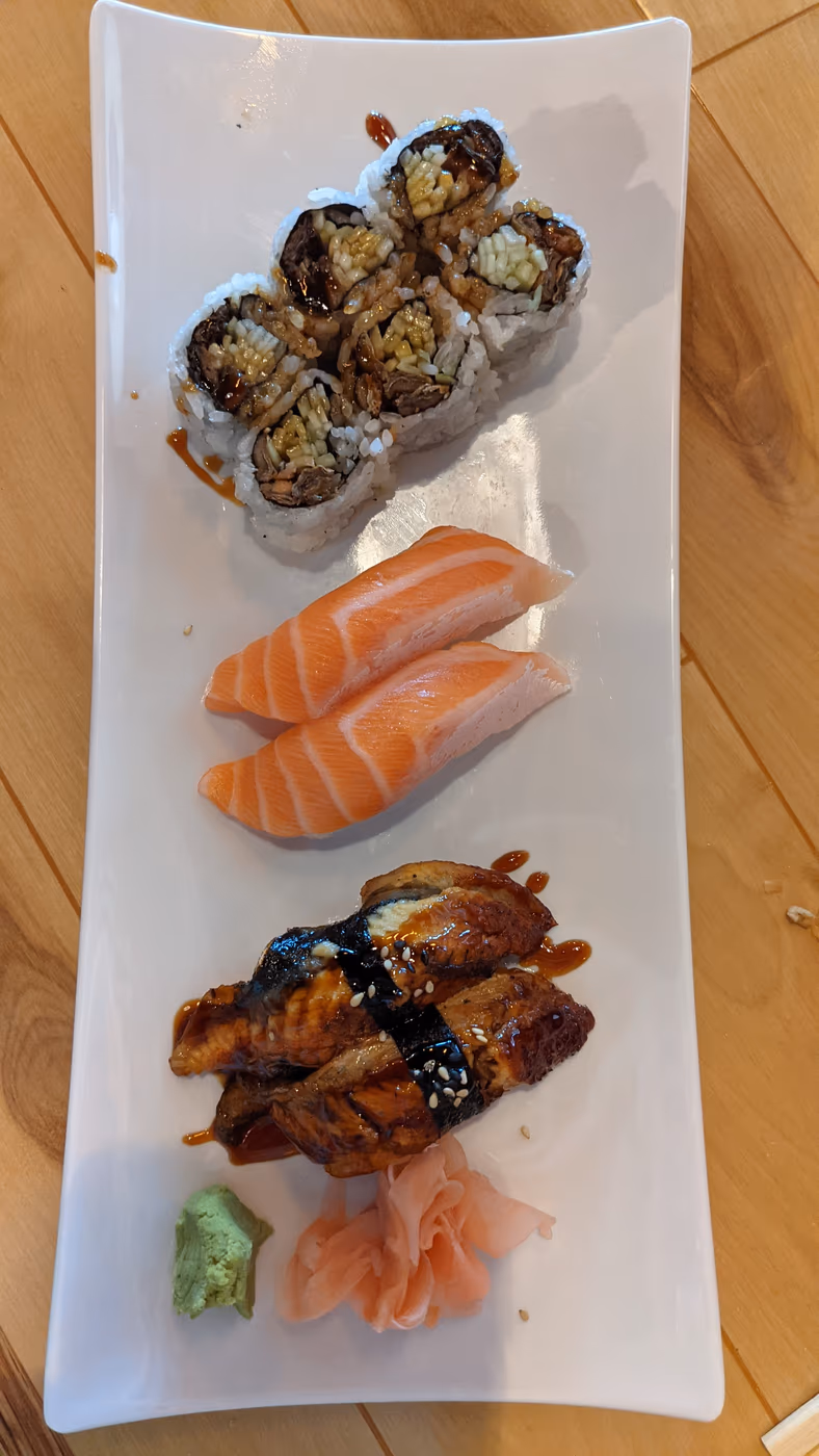 W & Z Asian Bistro & Sushi Bar photo 3