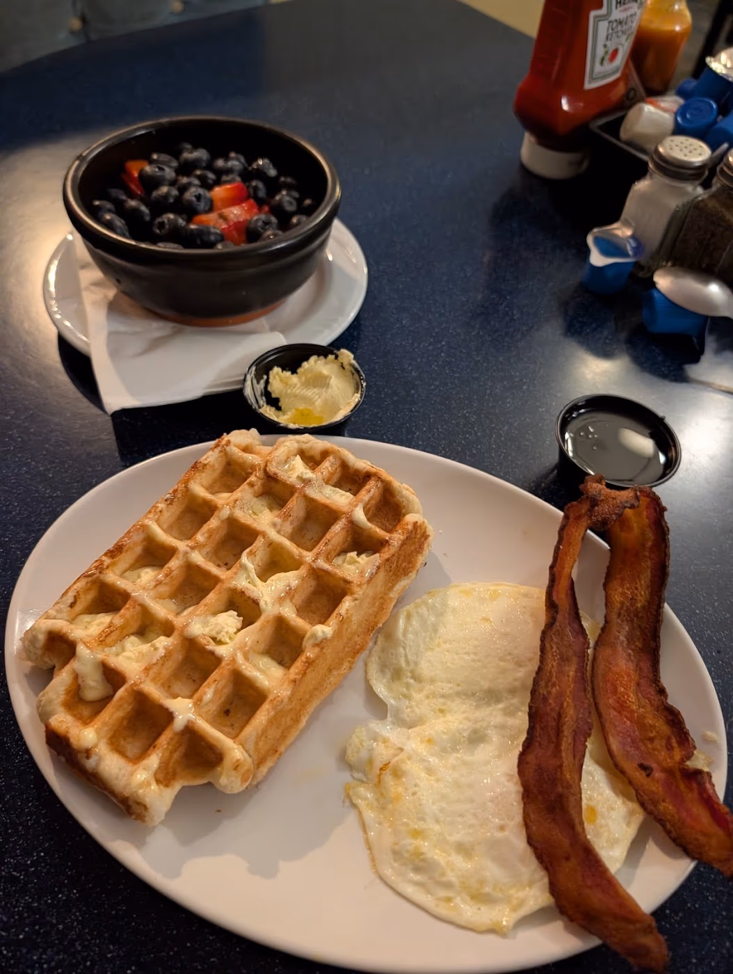 Waffle Hut & Eatery photo 4