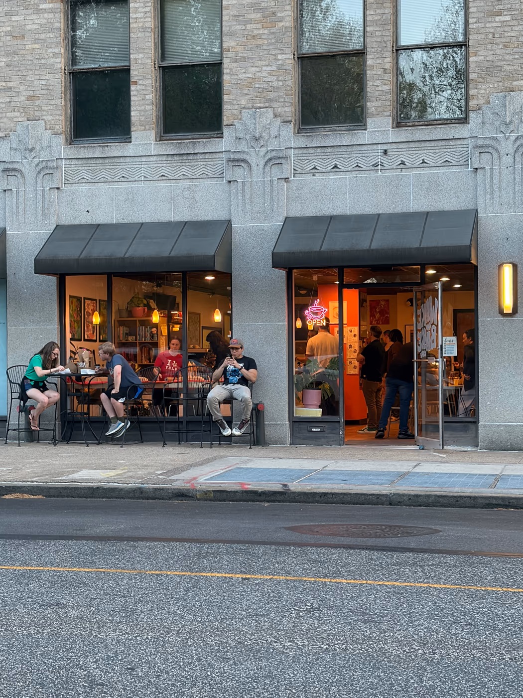 Wake and Bake Café