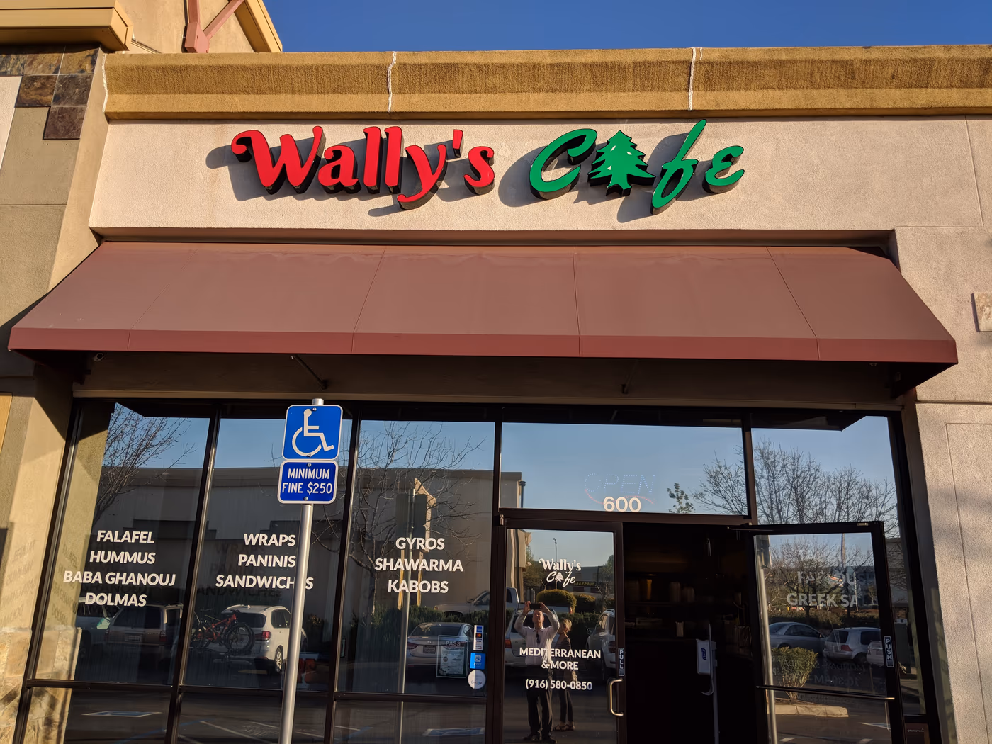 Wally's Cafe