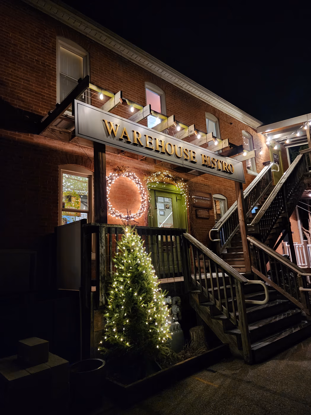 Warehouse Gourmet Bistro & Brewpub