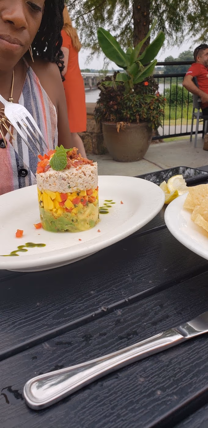 Waterfront Grill Tulsa photo 3