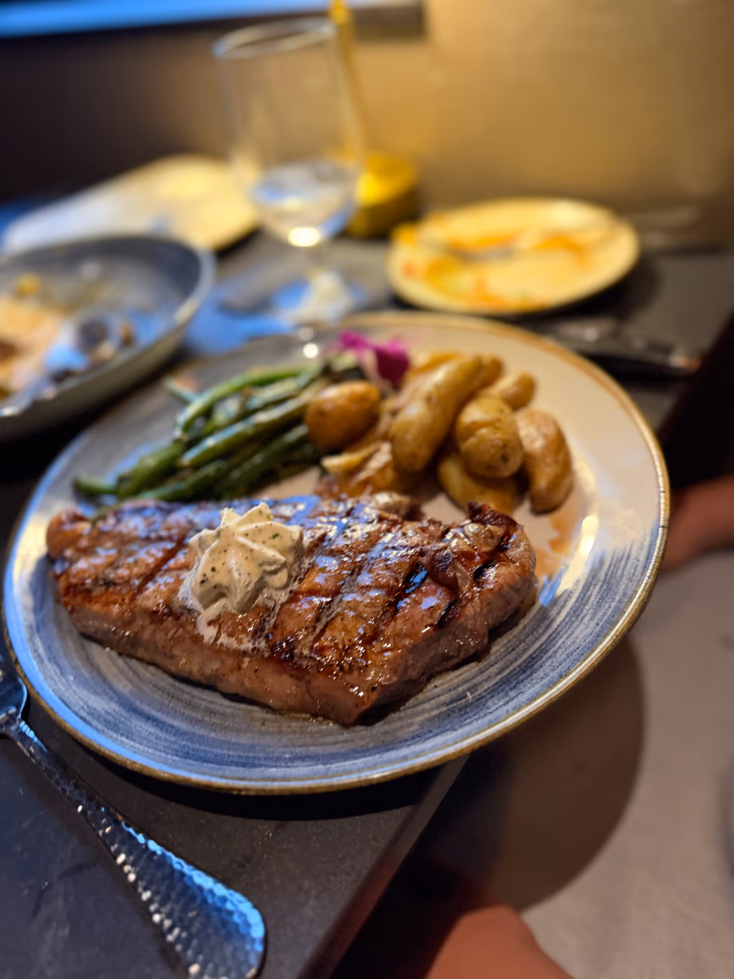 Wemmy's Kitchen & Lounge