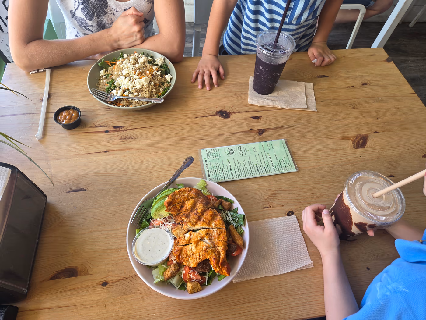 Whole Green Cafe photo 2