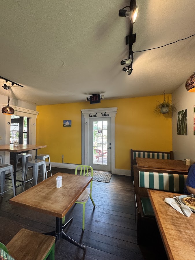 Wood Iron Eatery