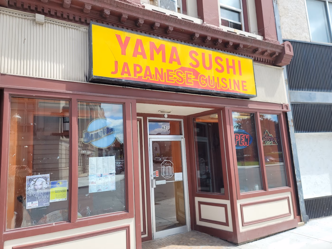 YAMA Sushi photo 2