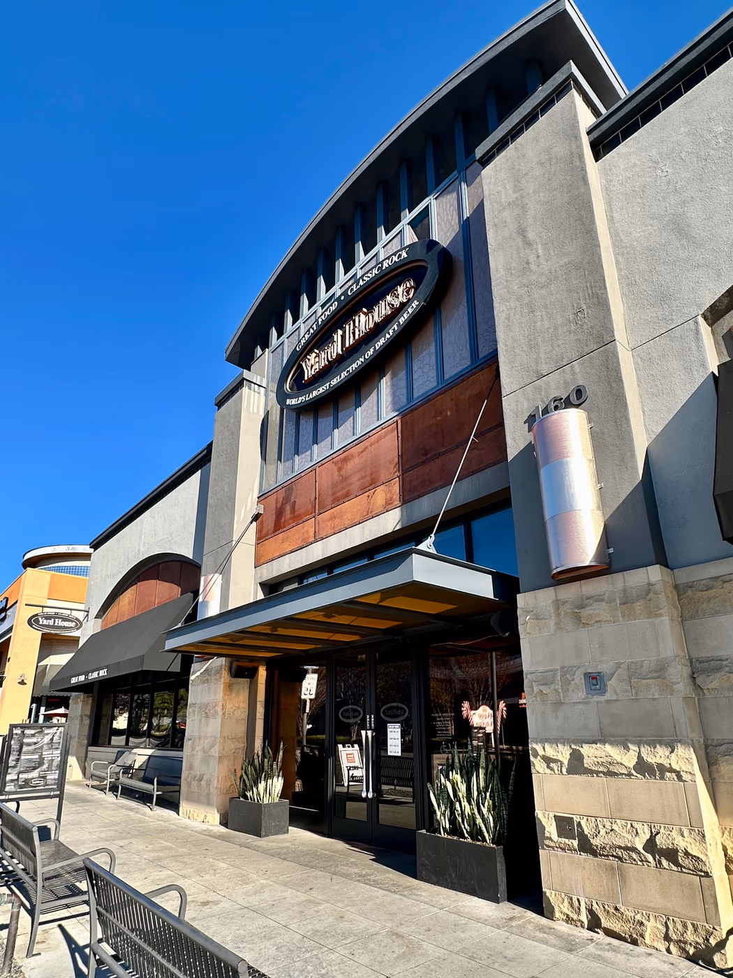 Yard House