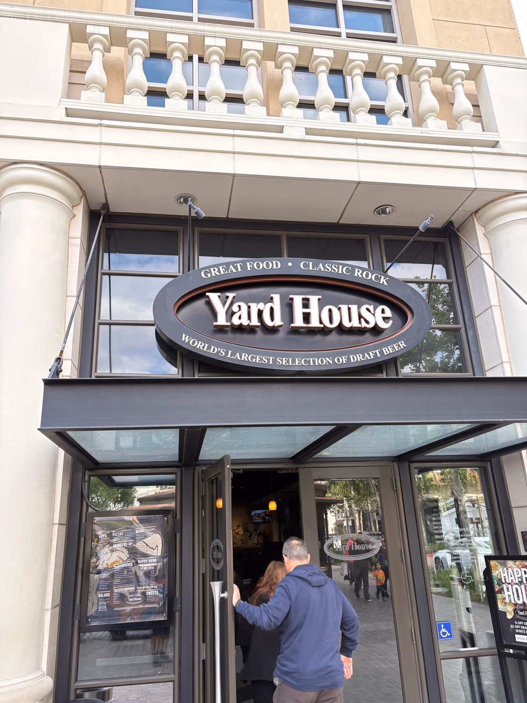 Yard House photo 2