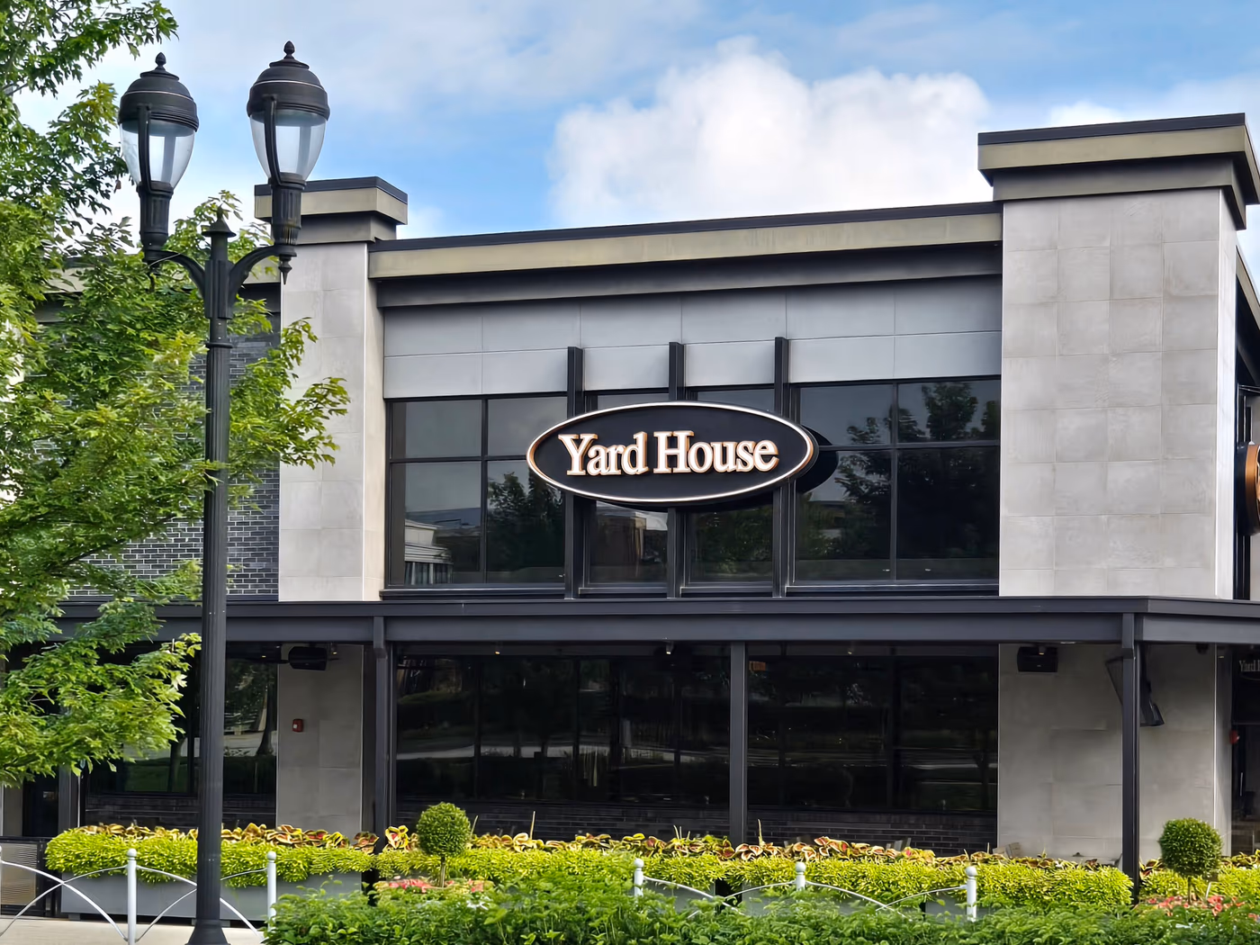 Yard House
