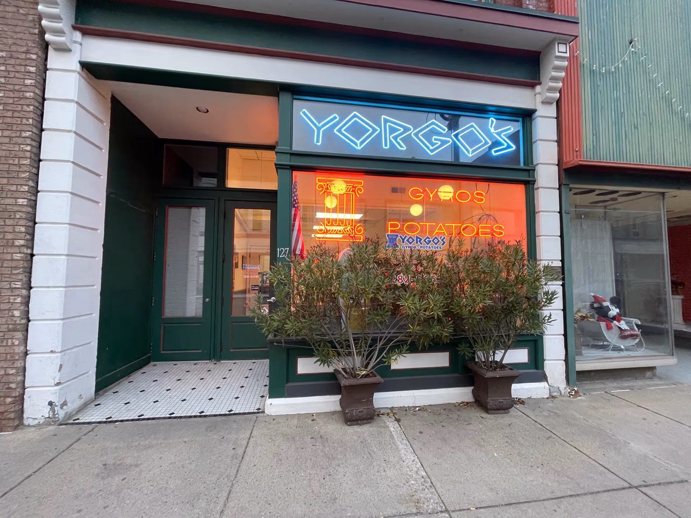 Yorgo's Gyros & Potatoes