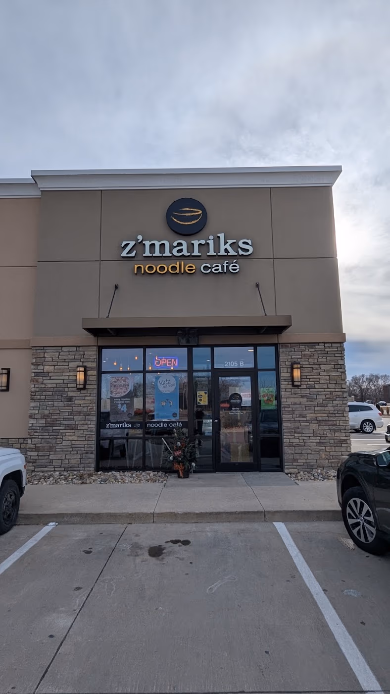 Z'mariks Noodle Cafe photo 4
