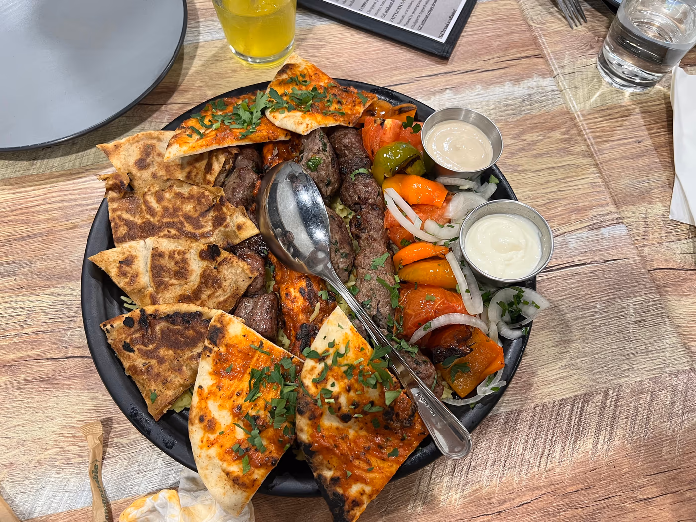 Zaytoona Restaurant photo 2