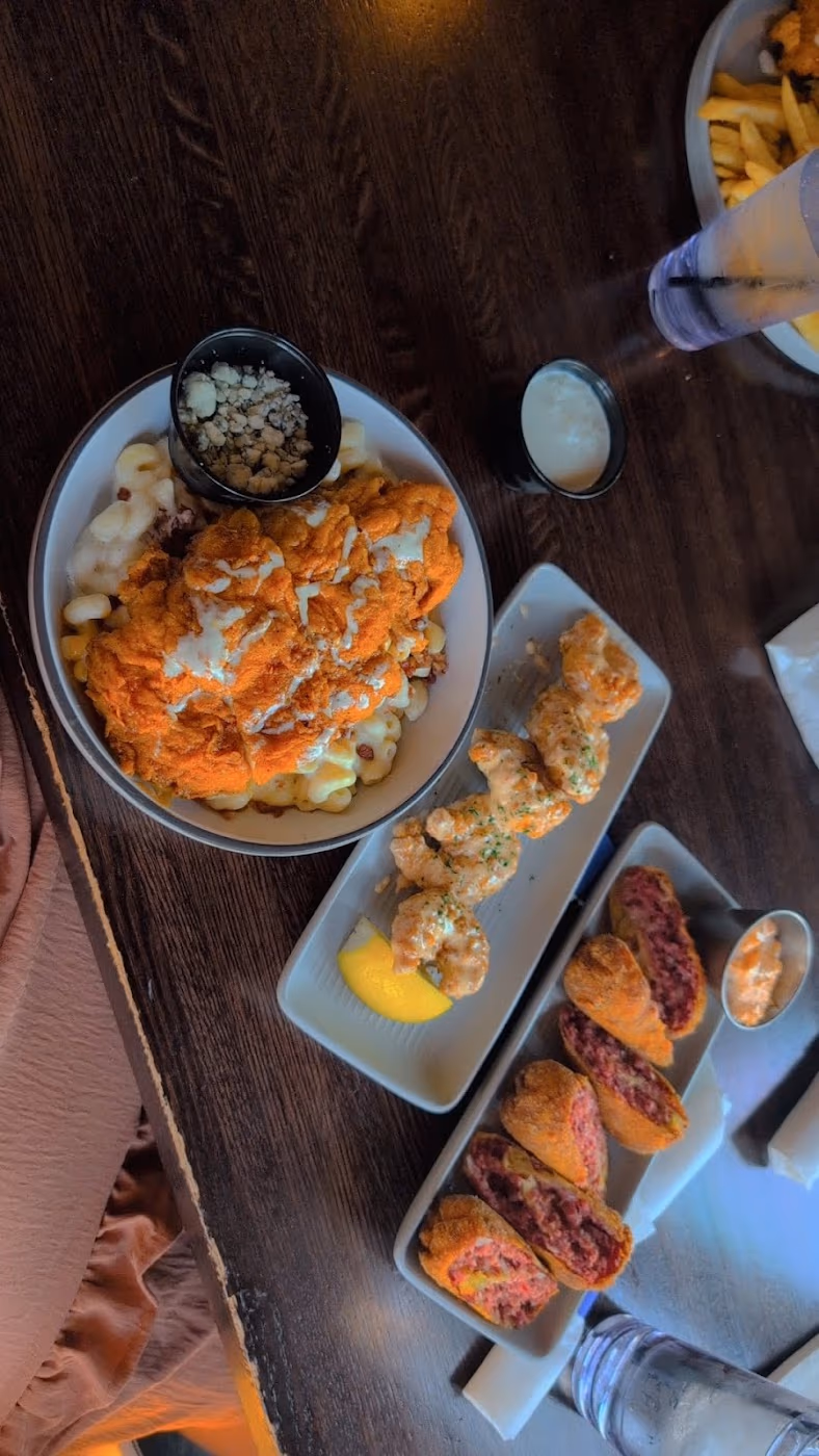 Zef's Dockside Bar + Kitchen photo 3