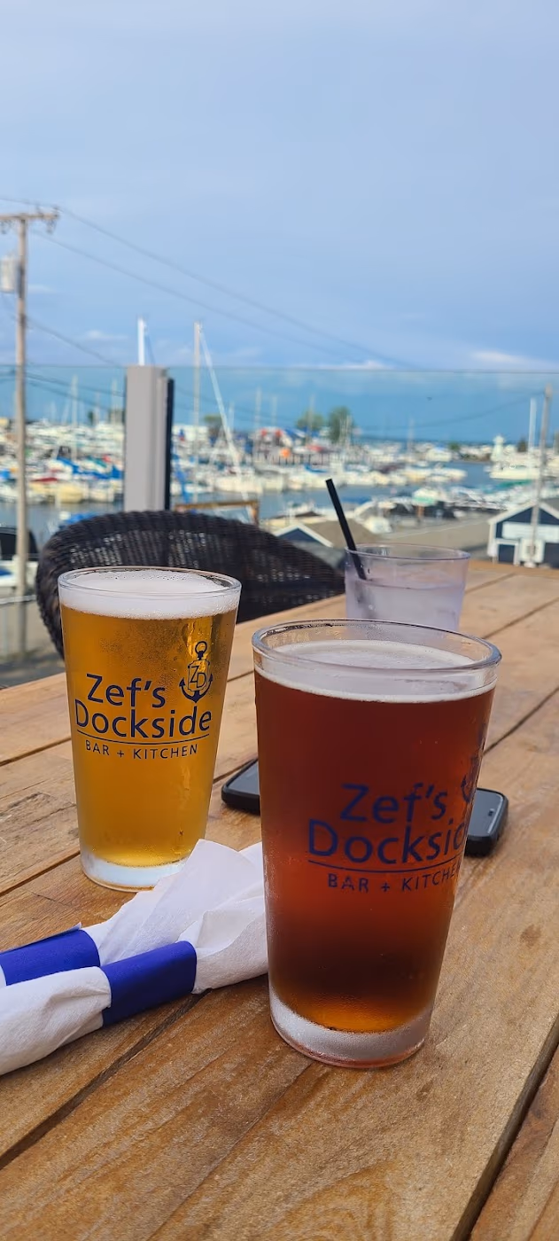 Zef's Dockside Bar + Kitchen photo 4