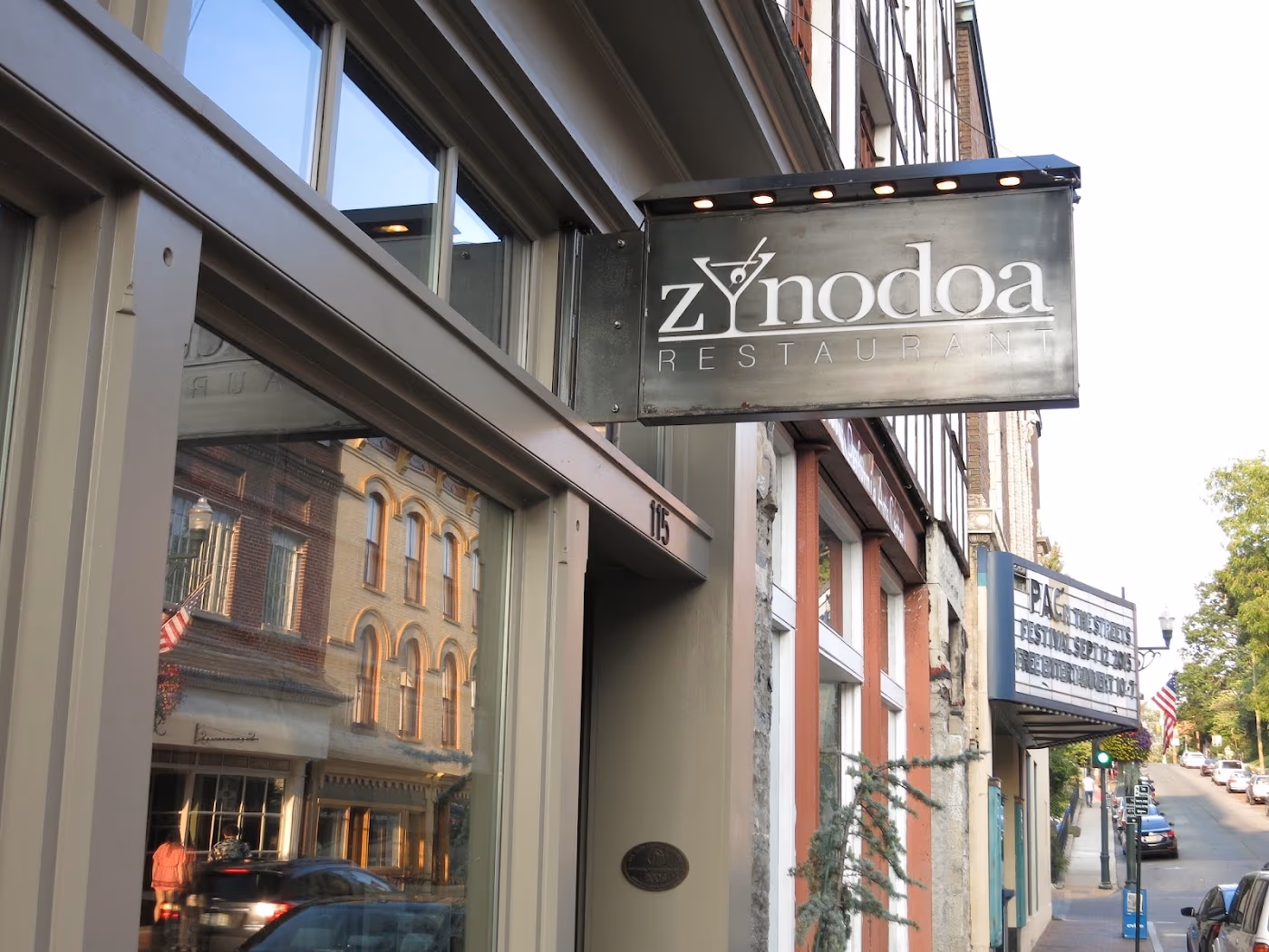 Zynodoa Restaurant photo 2